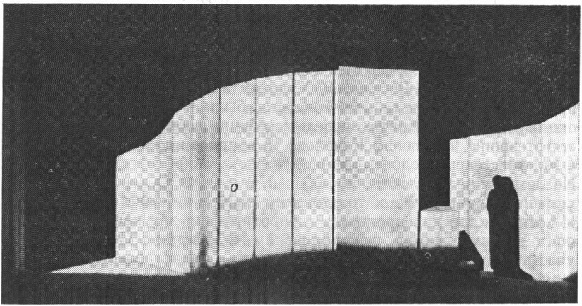 Макет. «Гамлета», акт III, сц. 3 Макет. «Гамлета», акт III, сц. 3